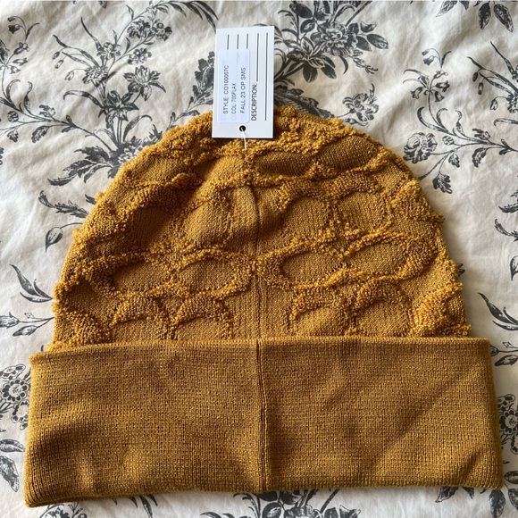 NWT Coach Mustard Yellow Knit Fall 2023 Textured Beanie Hat - Picture 3 of 5